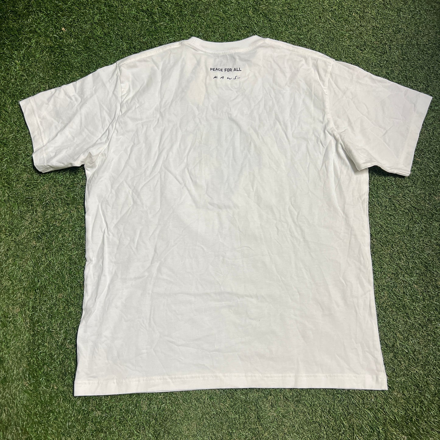 Kaws Uniqlo Peace for All White Tee Size XL NEW x11758