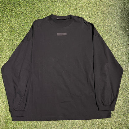 Essentials Fog Black Long Sleeve Size Medium USED x12067