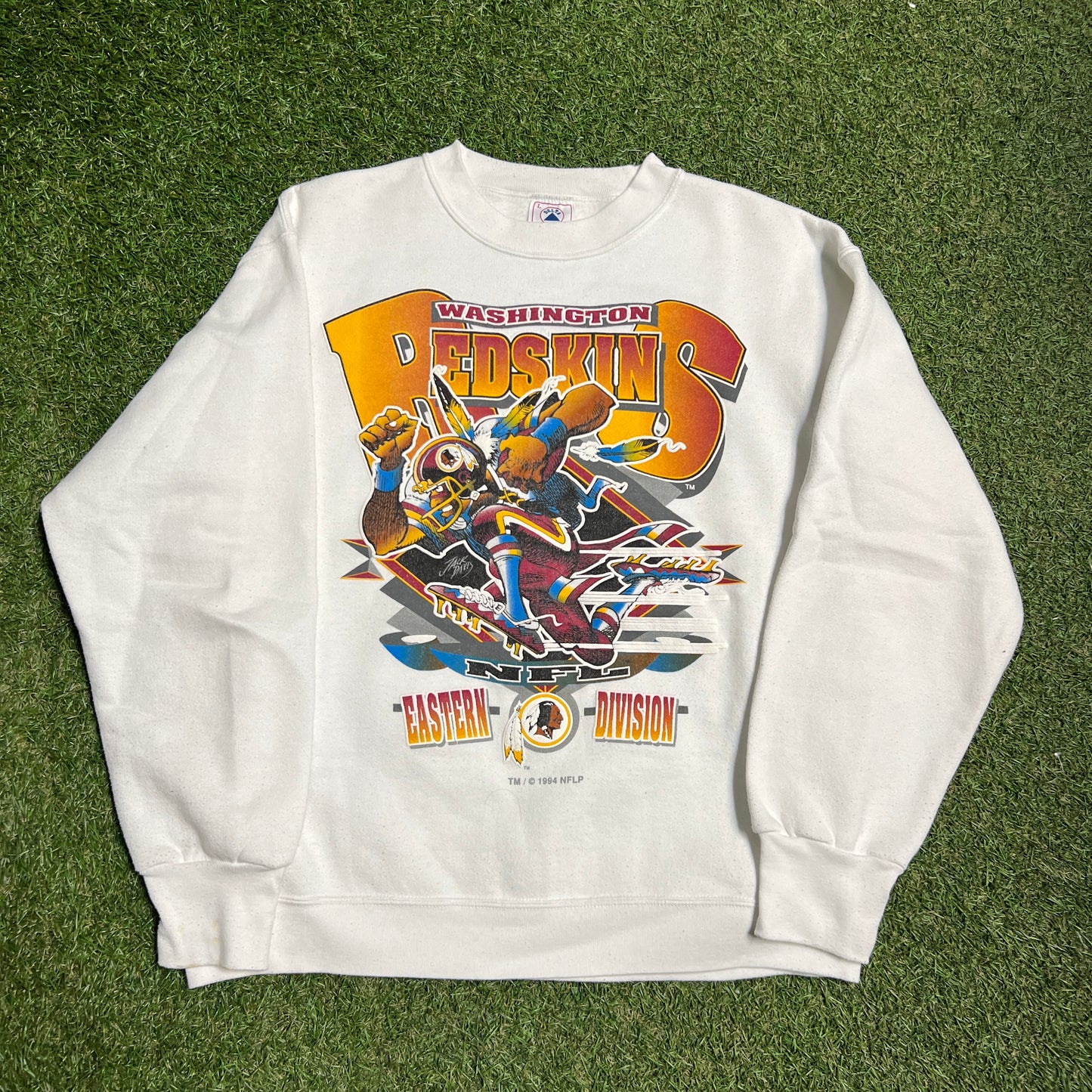 1994 Washington Redskins Eastern Division White Crewneck Size Large USED v14372