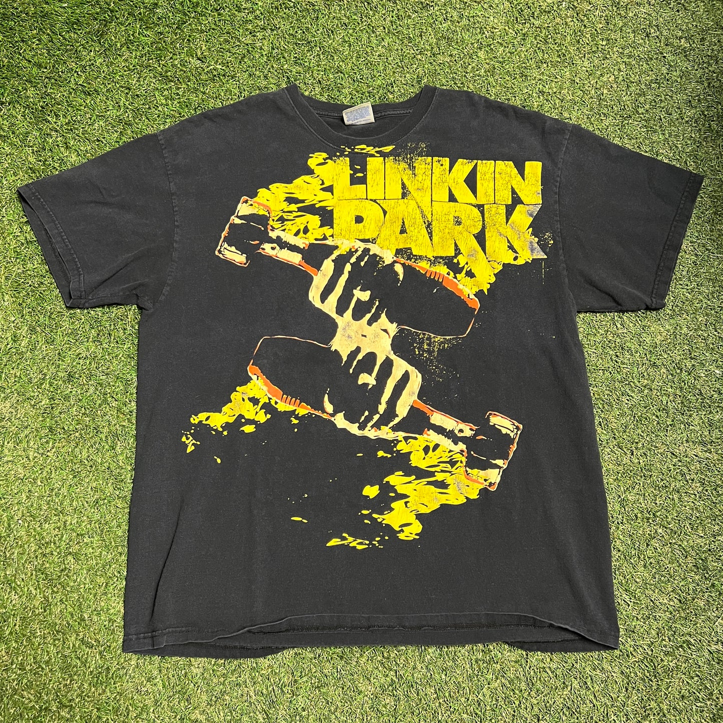 Linkin Park Fist With Hammer Black Tee Size XL USED v14406