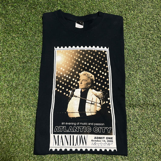 2006 Barry Manilow Black Concert Tee Size Medium USED v15517