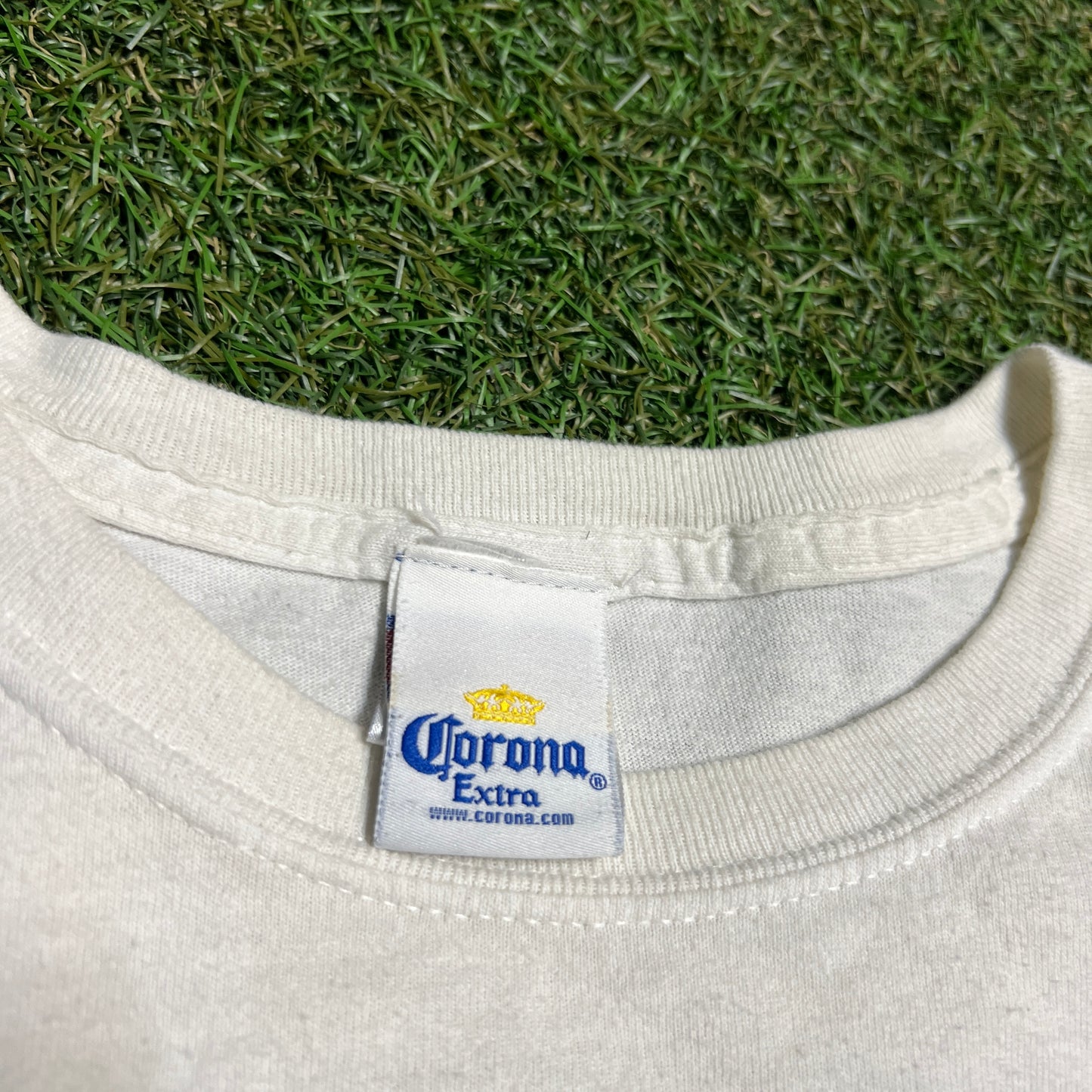 Corona de mayo tee white Size XL USED v14436