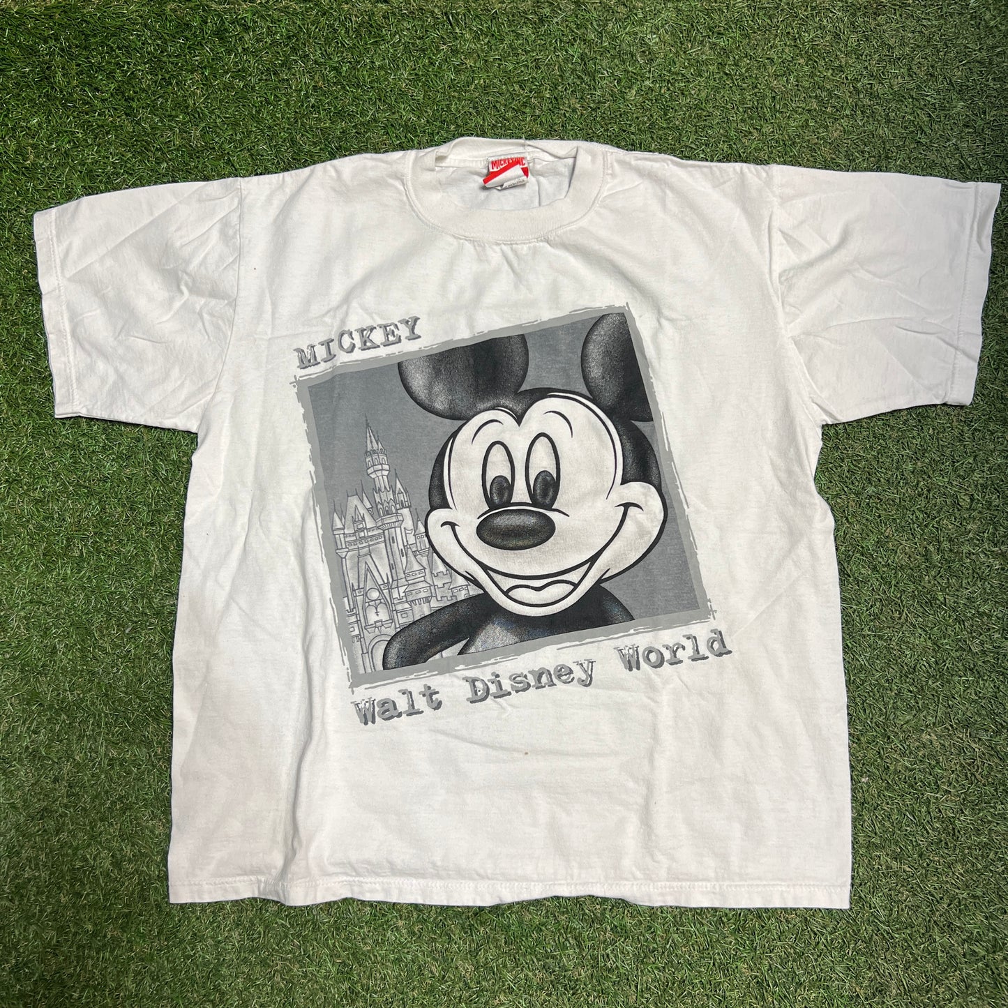 1990s Mickey Disney World White Tee Size Medium USED v14472