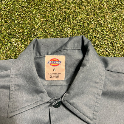 Dickies Plain Green Short Sleeve Button Up Work Tee Size Small USED v15597