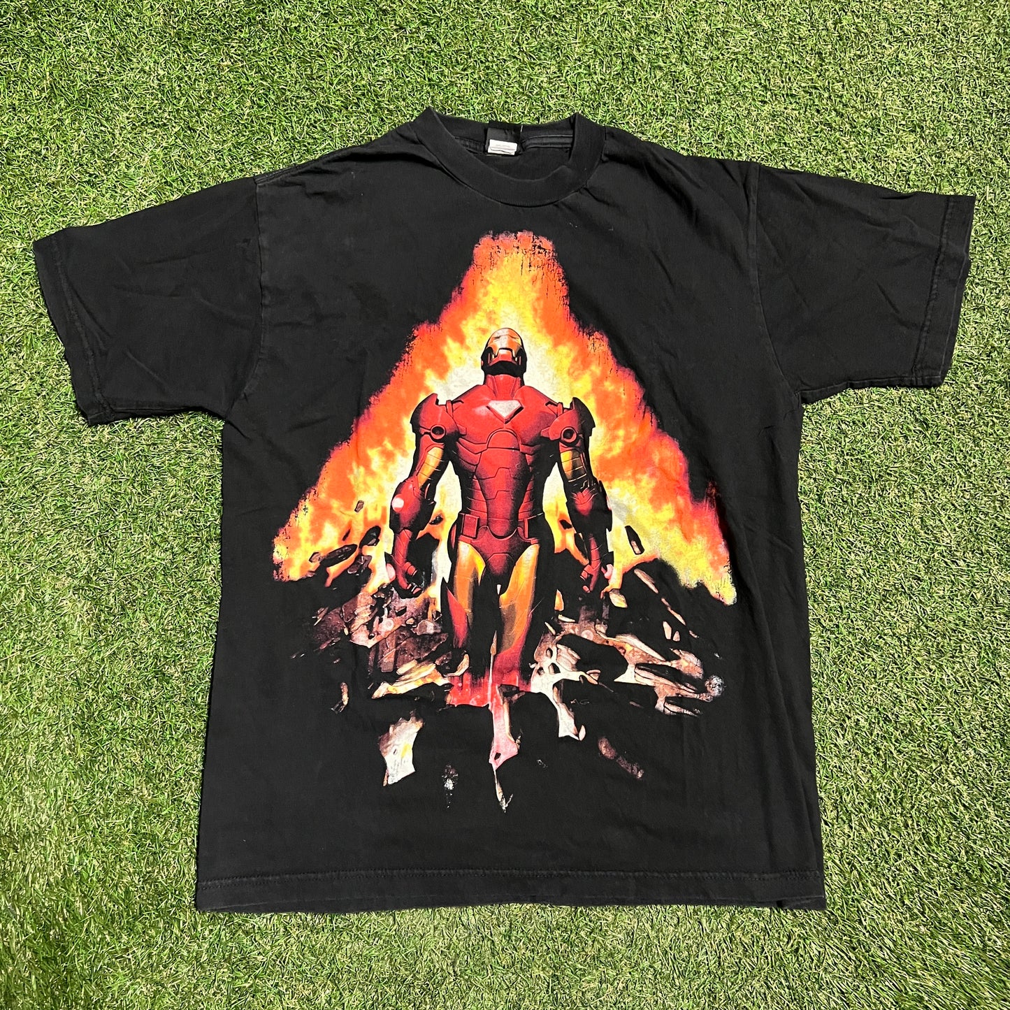 2010s Marvel Mad Engine Iron Man Black Tee Size Large USED v5614