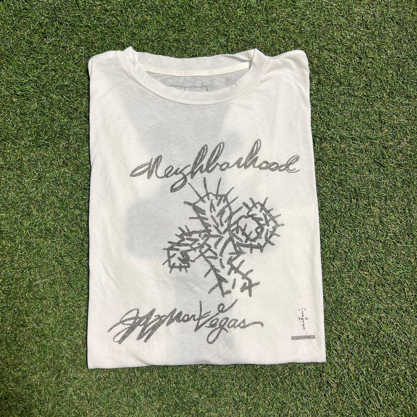 Travis Scott x Neighborhood Drawing White Tee Size Large USED x13109