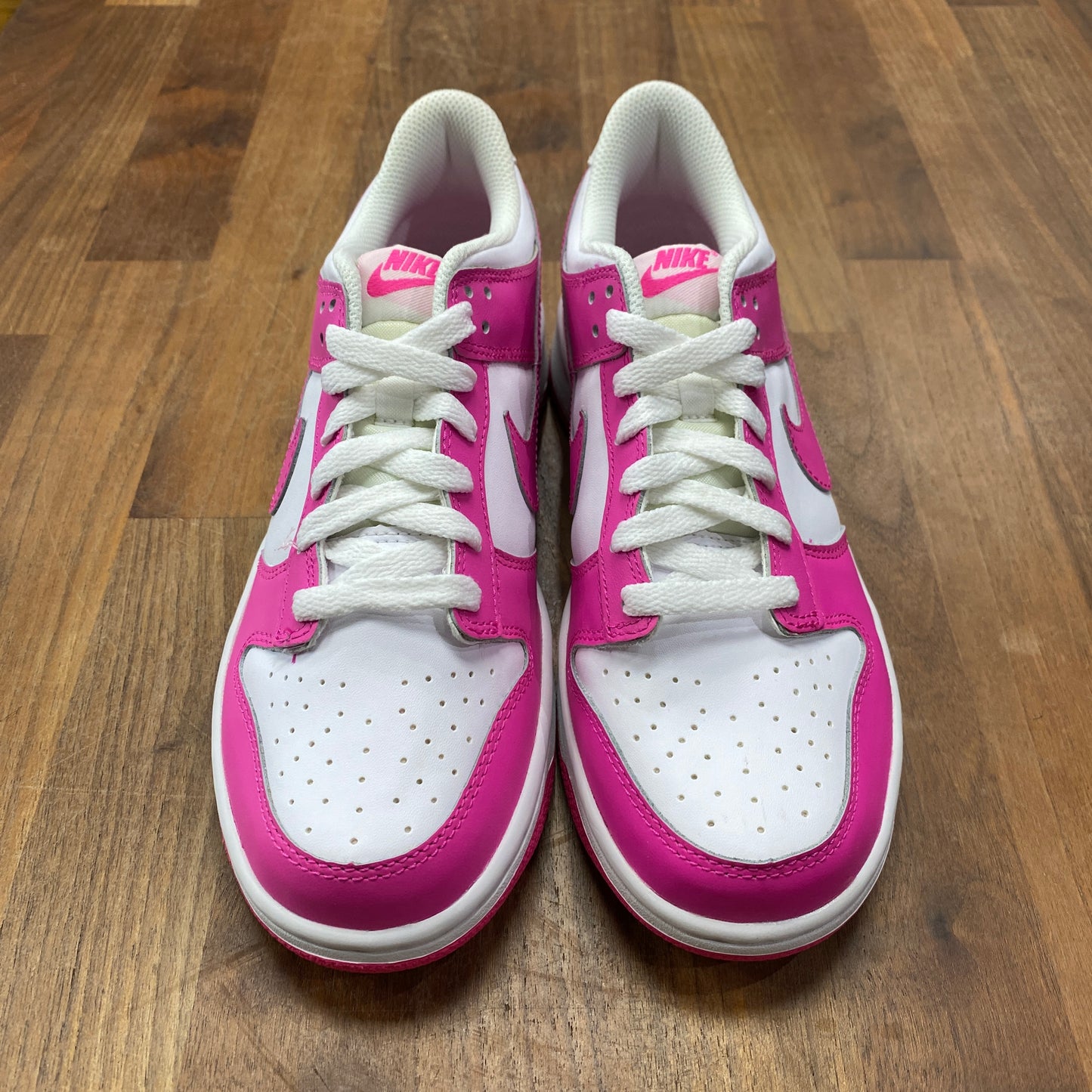 Nike Dunk Low Laser Fuchsia Size 7y NEW s15647