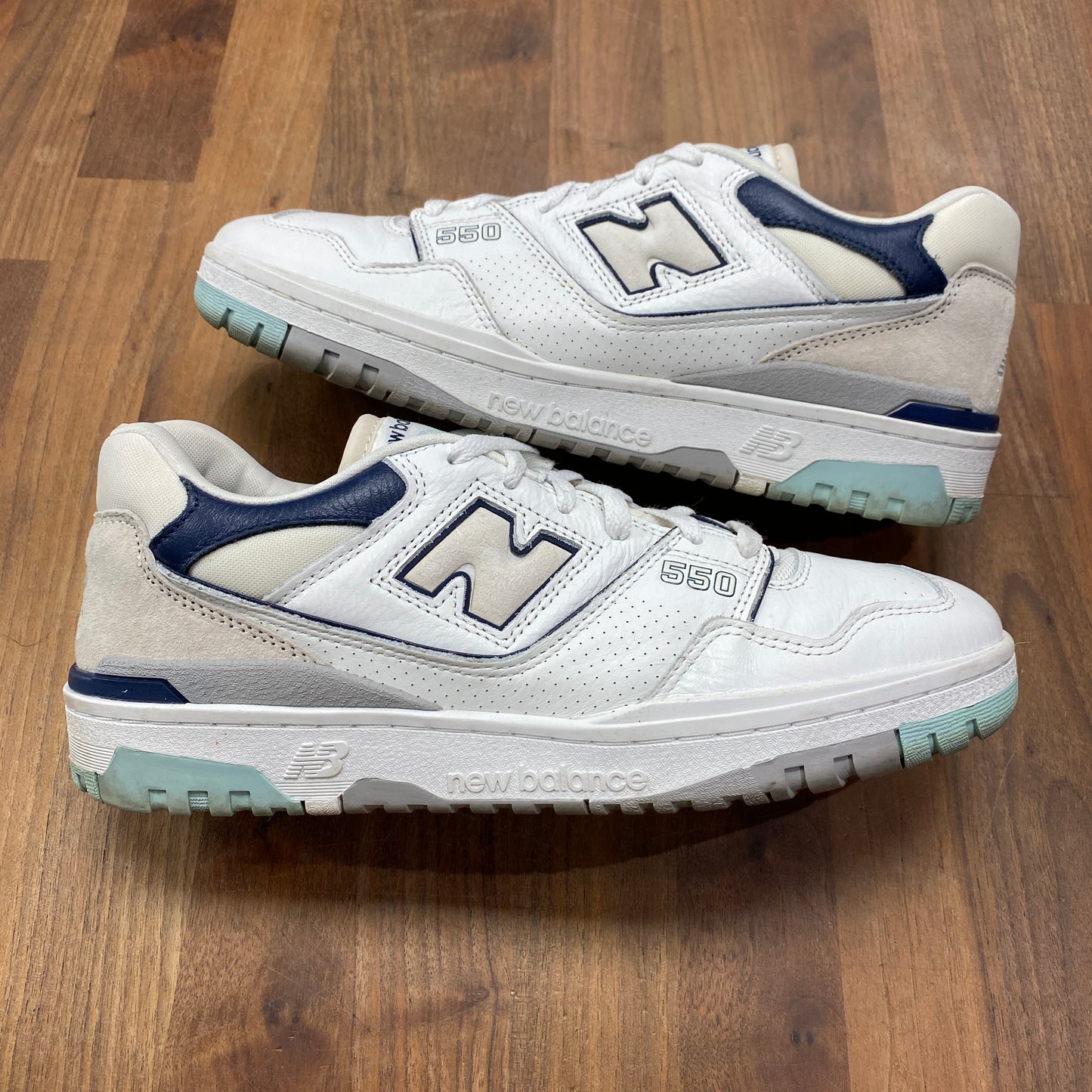 New Balance 550 White Vintage Indigo Size 10.5 USED s15402