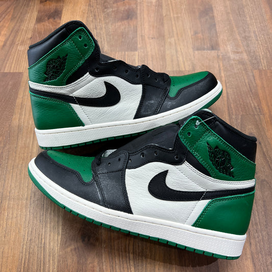 Jordan 1 Pine Green 2018 Size 10.5 NEW s15861