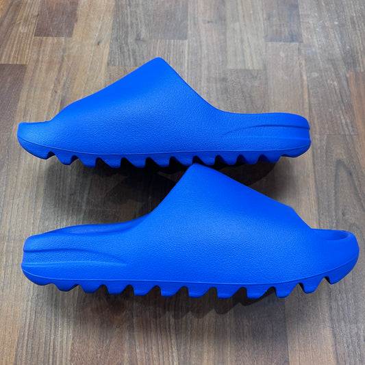 Yeezy Slide Azure Size 12 NEW S15915