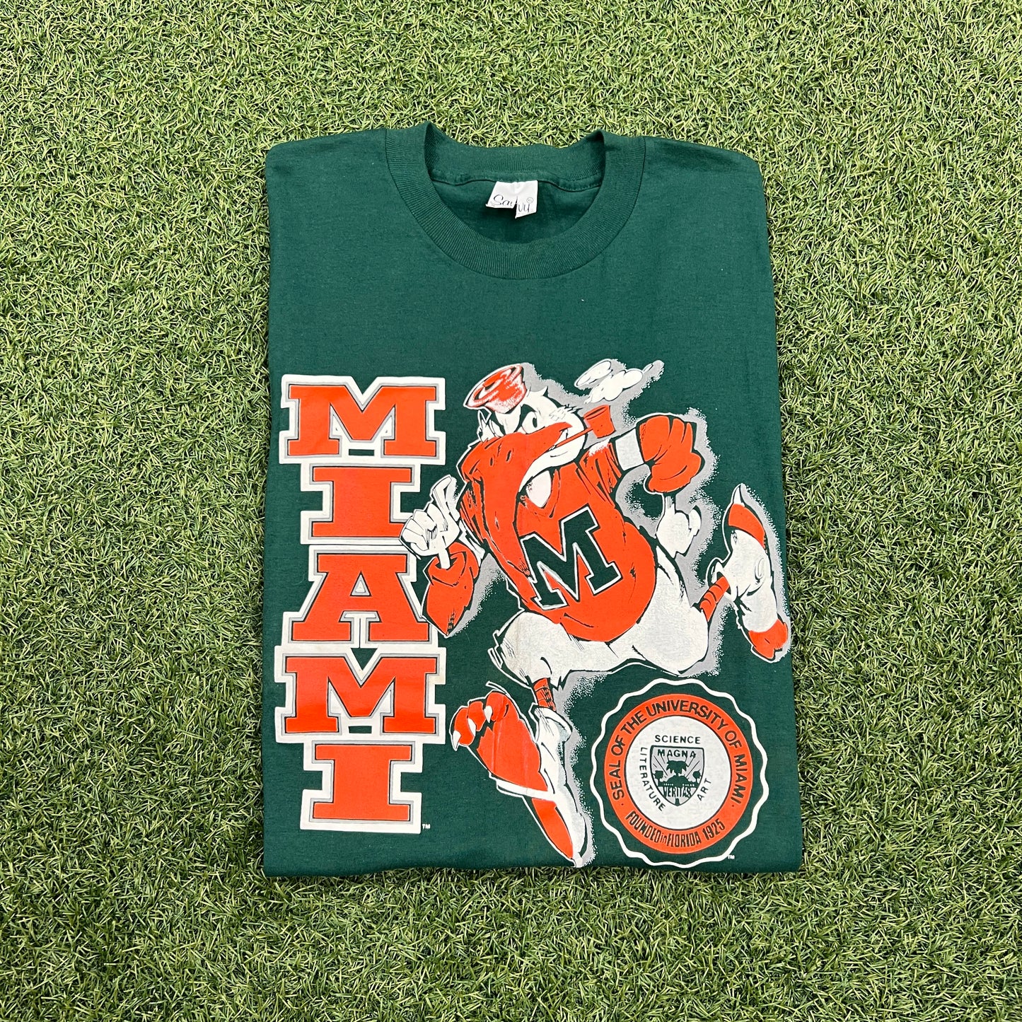 1990s University of Miami Pelican Green Tee Size XL USED v14612