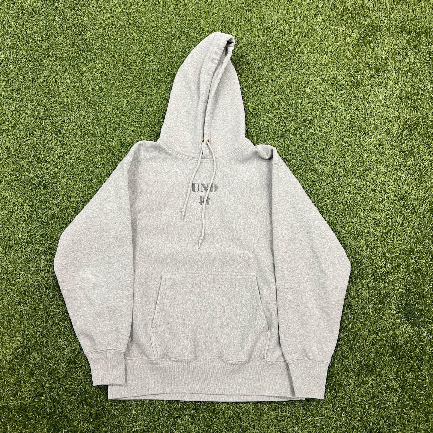 Undefeated Small Middle Logo Grey Hoodie Size Medium USED x12213