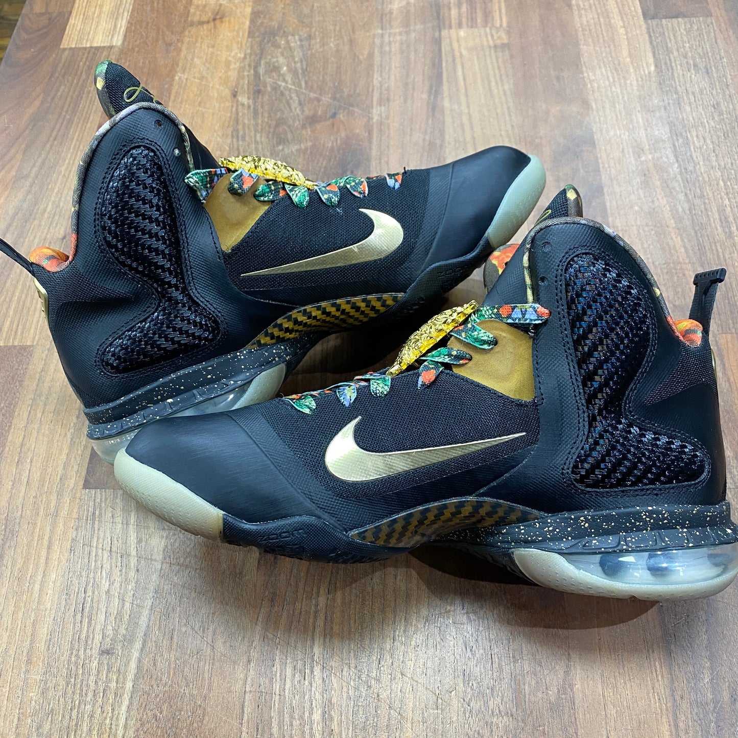Nike Lebron 9 Watch The Throne SAMPLE 2011 Size 9 NEW s2369