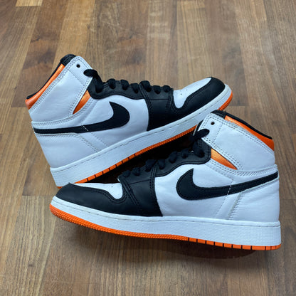Jordan 1 High Electro Orange Size 5.5 Used S15679