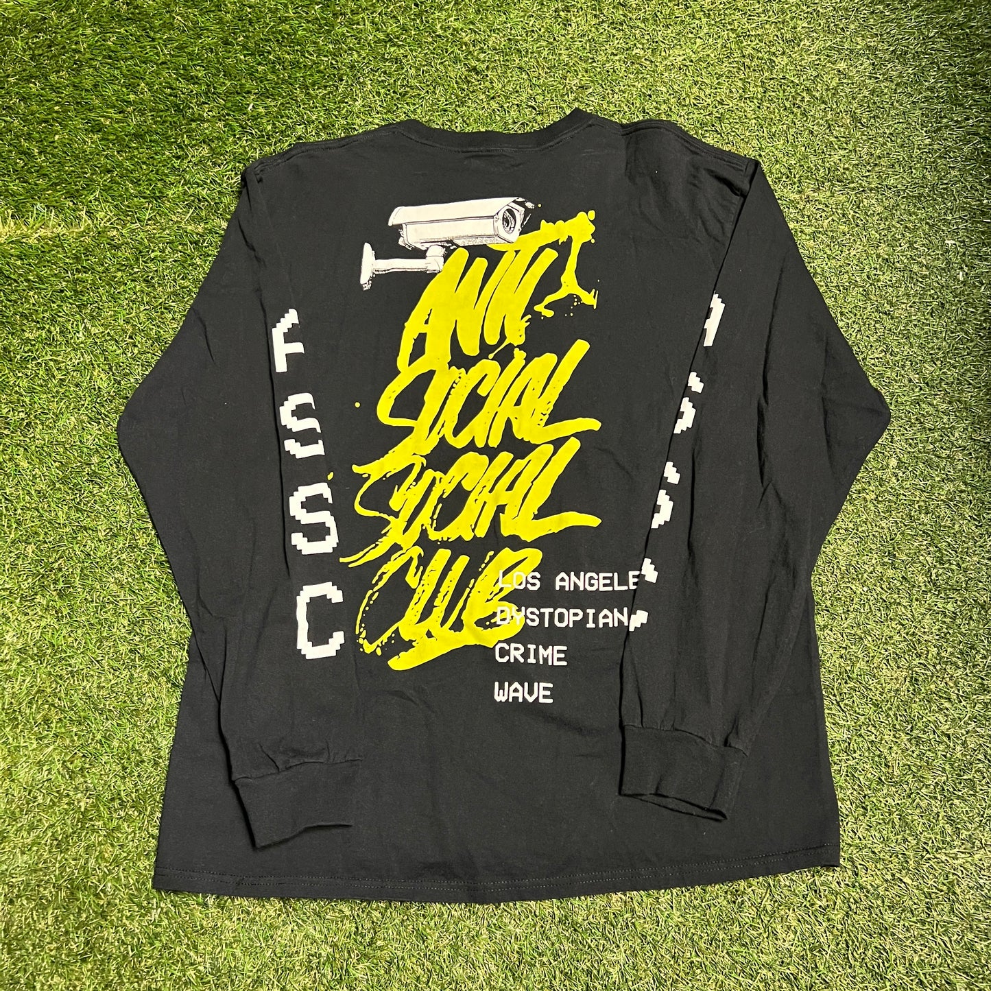 ASSC Graffiti Logo Los Angeles Dystopian Black Longsleeve Size XL USED x11311