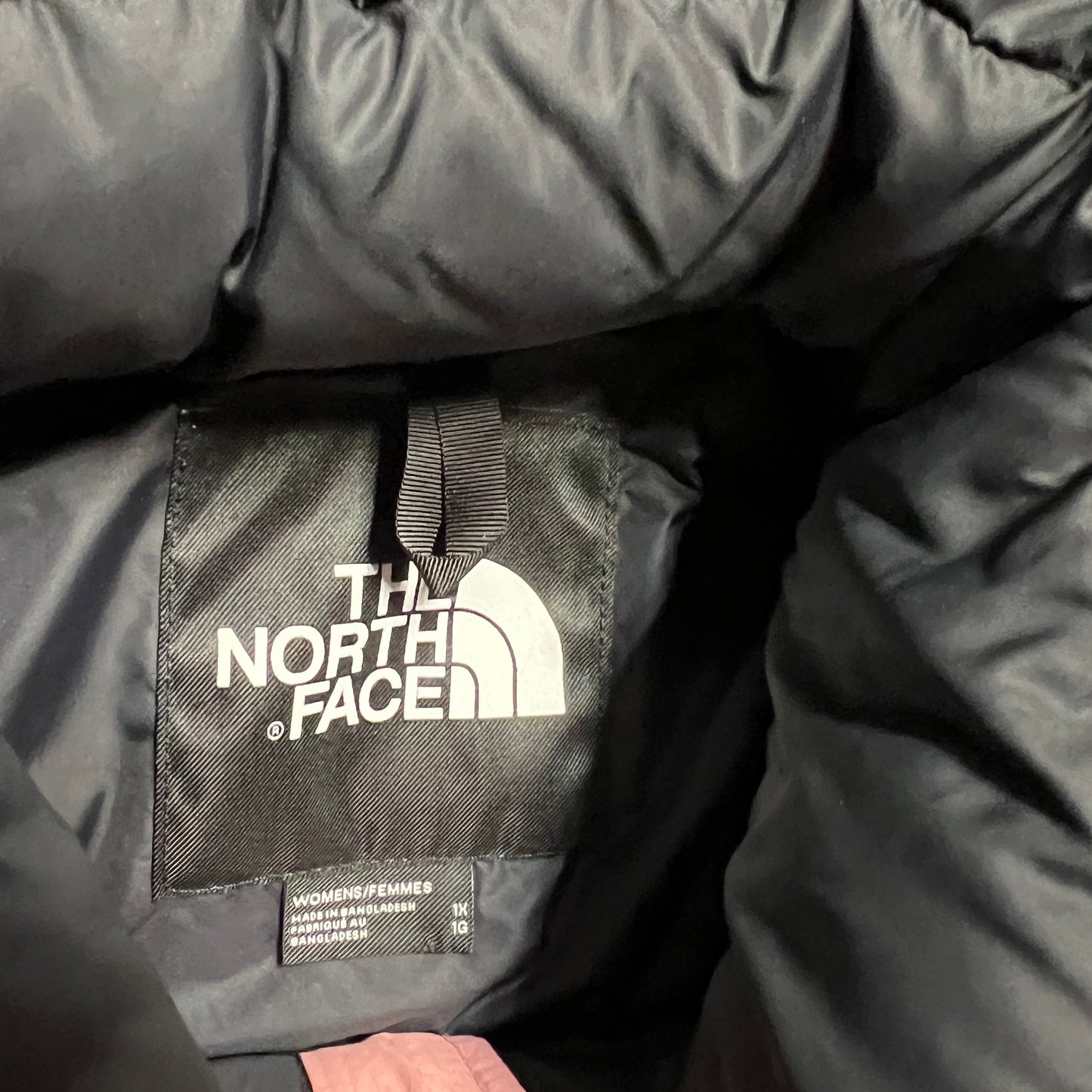 The North Face 700 Pink Puffer Jacket Size Medium USED v15708