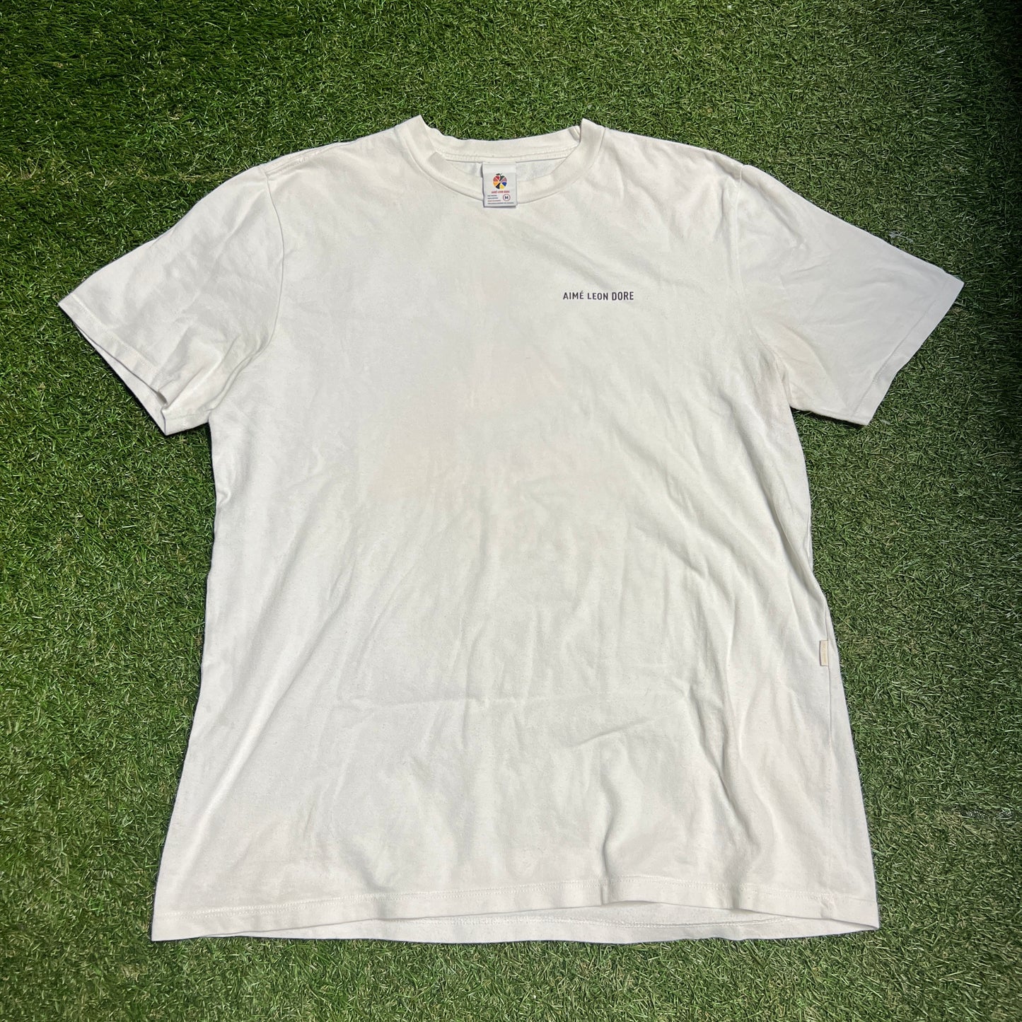 ALD Rainbow Boat White Tee Size Medium USED x11354