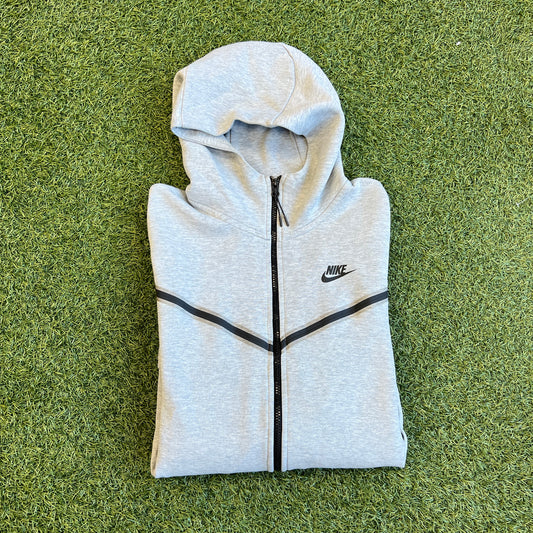 Nike Grey Tech Fleece Hoodie Size Medium USED v15787