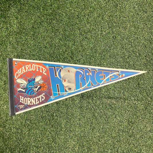 1990s Charlotte Hornets Pennant USED v15770