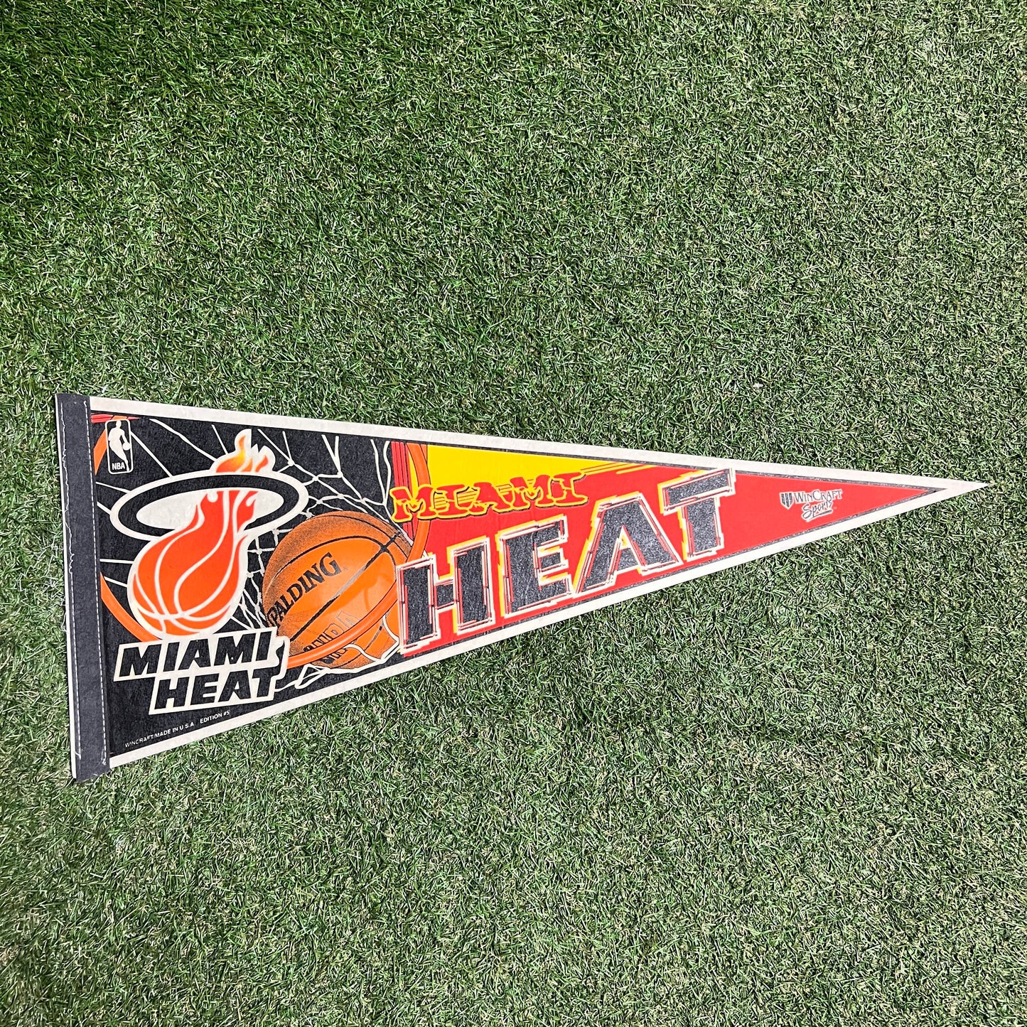 1990s Miami Heat Pennant USED v15771