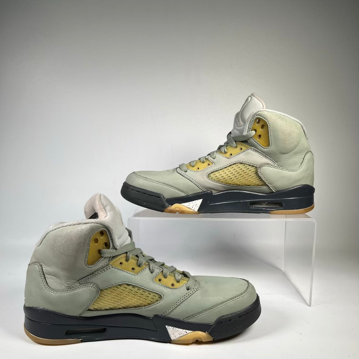 Jordan 5 Jade Horizon (2022) Size 8 USED s23840