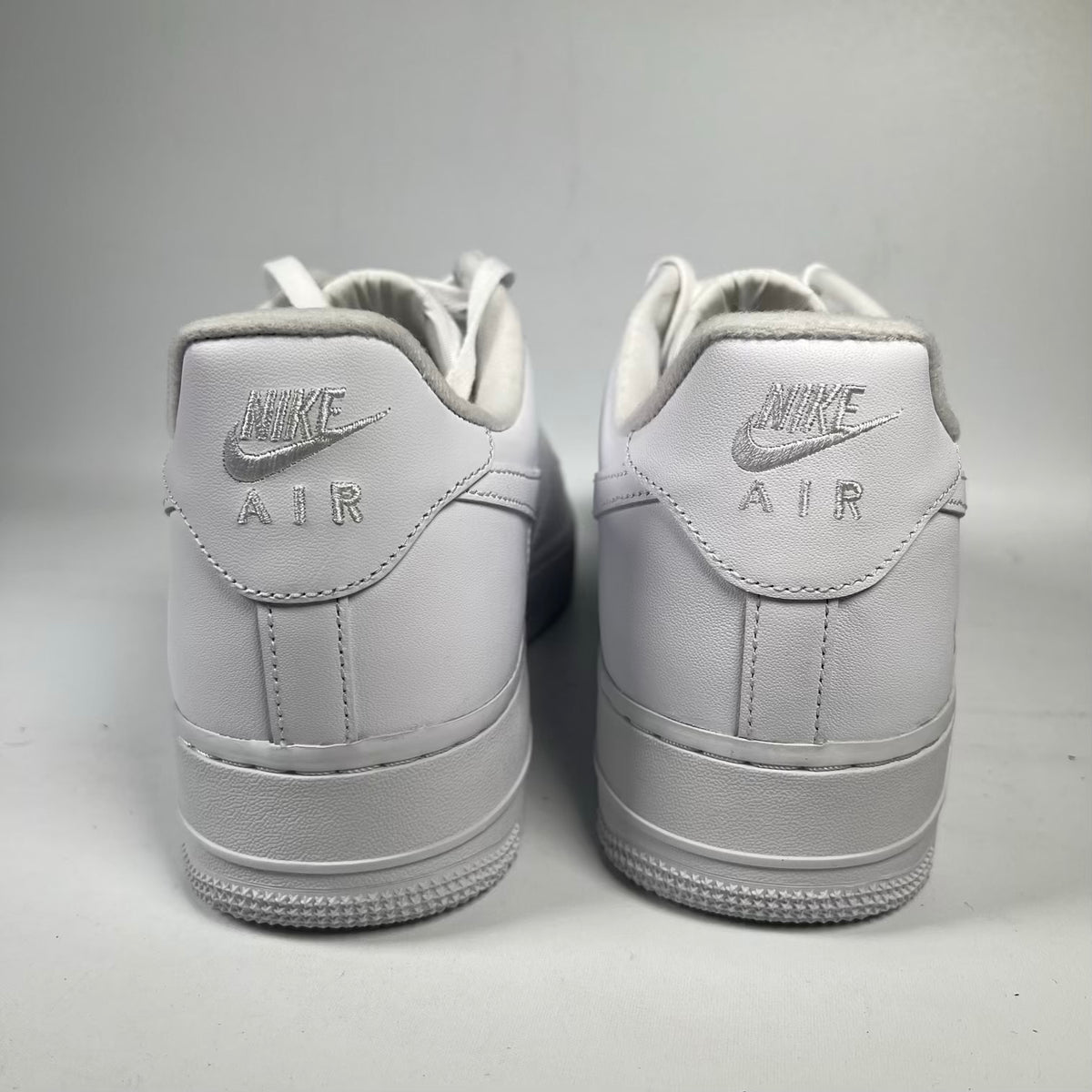 Nike Air Force 1 Low Supreme White (2020) Size 12 NEW s23865