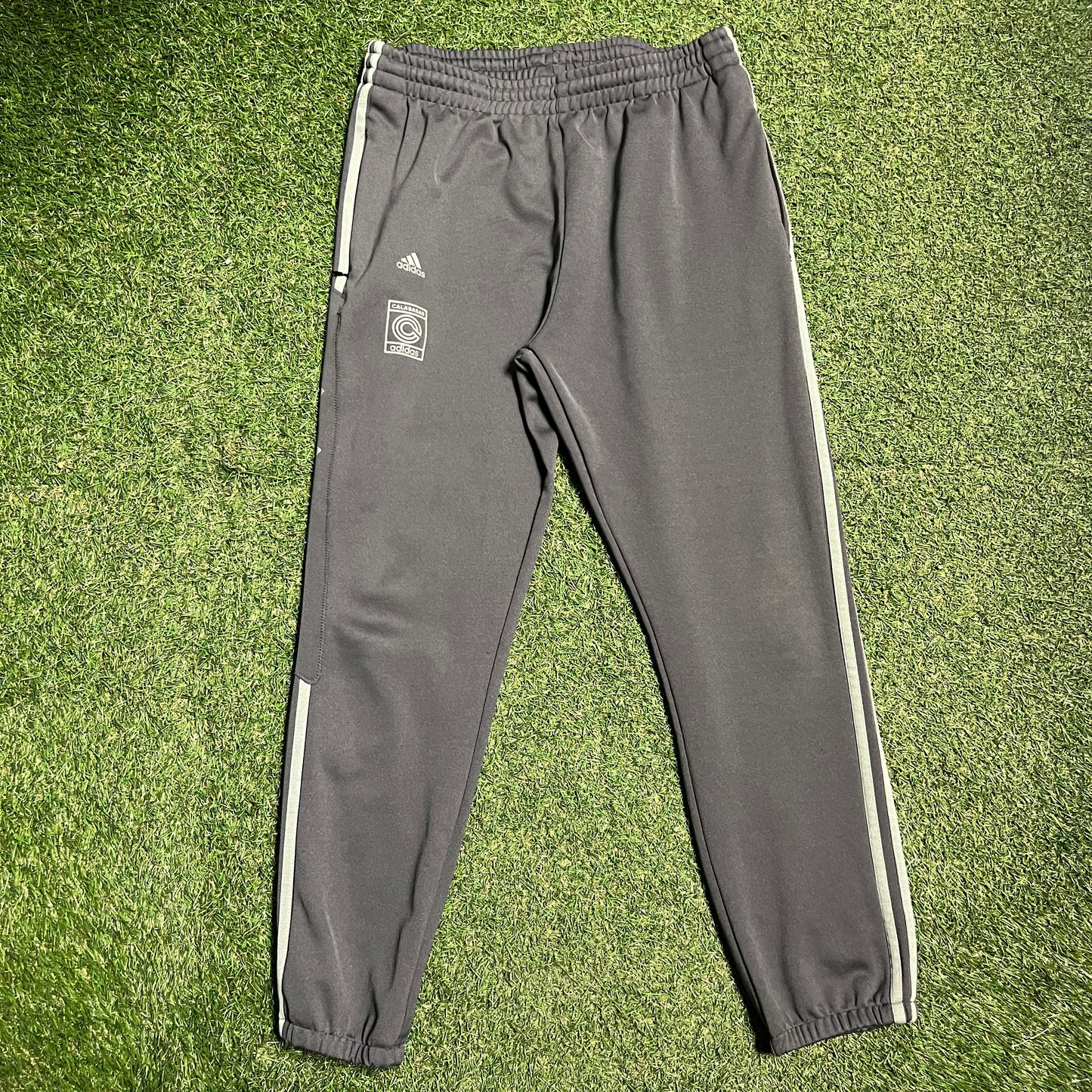 Adidas Yeezy Calabasas Grey Track Pants Size Large USED x13258