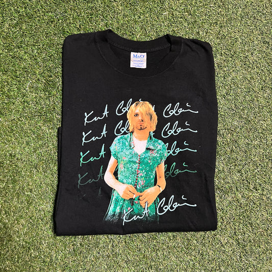 Kurt Cobain Y2K In A Dress M&O Tag Black Tee Size XL USED v14049