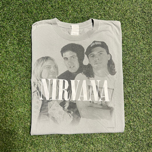 2009 Nirvana Group Photo Grey Tee Size XL USED v14051