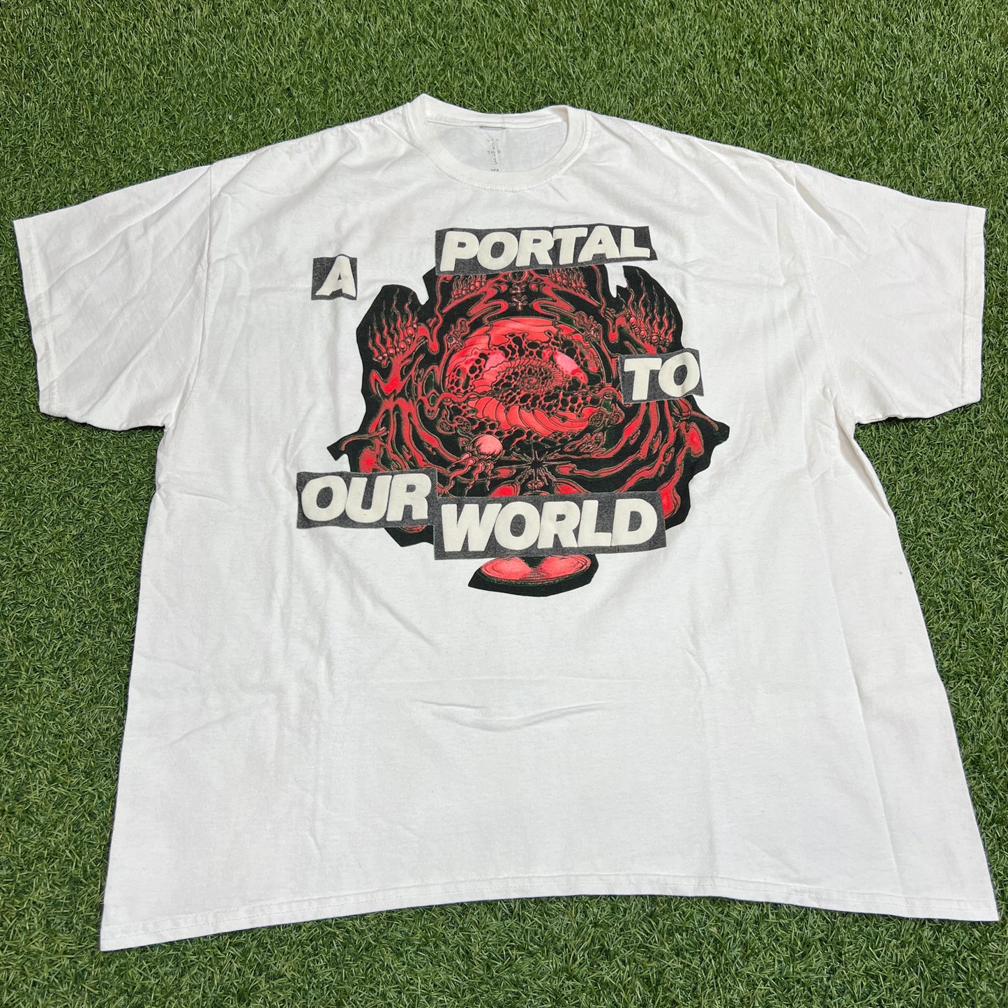 Travis Scott Rolling Loud 2021 Miami Portal To Our World White Tee Size XL USED x11506