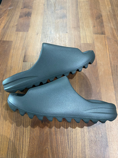 Yeezy Slide Dark Onyx Size 8 NEW s13703