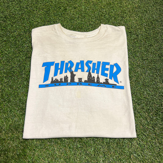 Supreme Trasher Skyline White Tee Size XL USED x11155