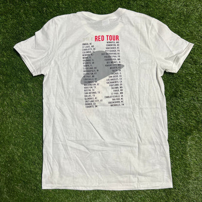 Taylor Swift Red Tour White Tee Size Medium USED v4908