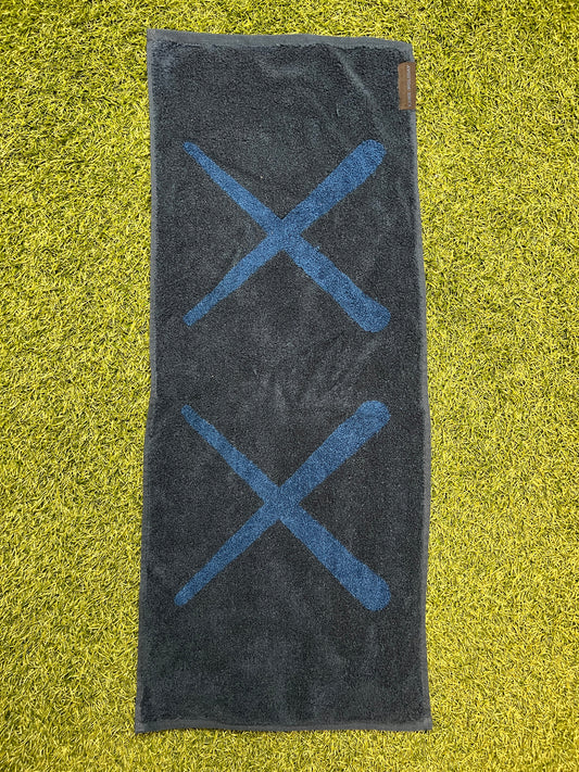 Kaws Holiday Rag/Towel Navy/blue USED