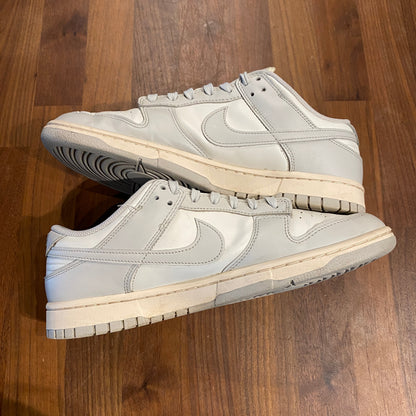 Nike dunk low sail light bone Size 10.5M/12W USED Replacement box s10263