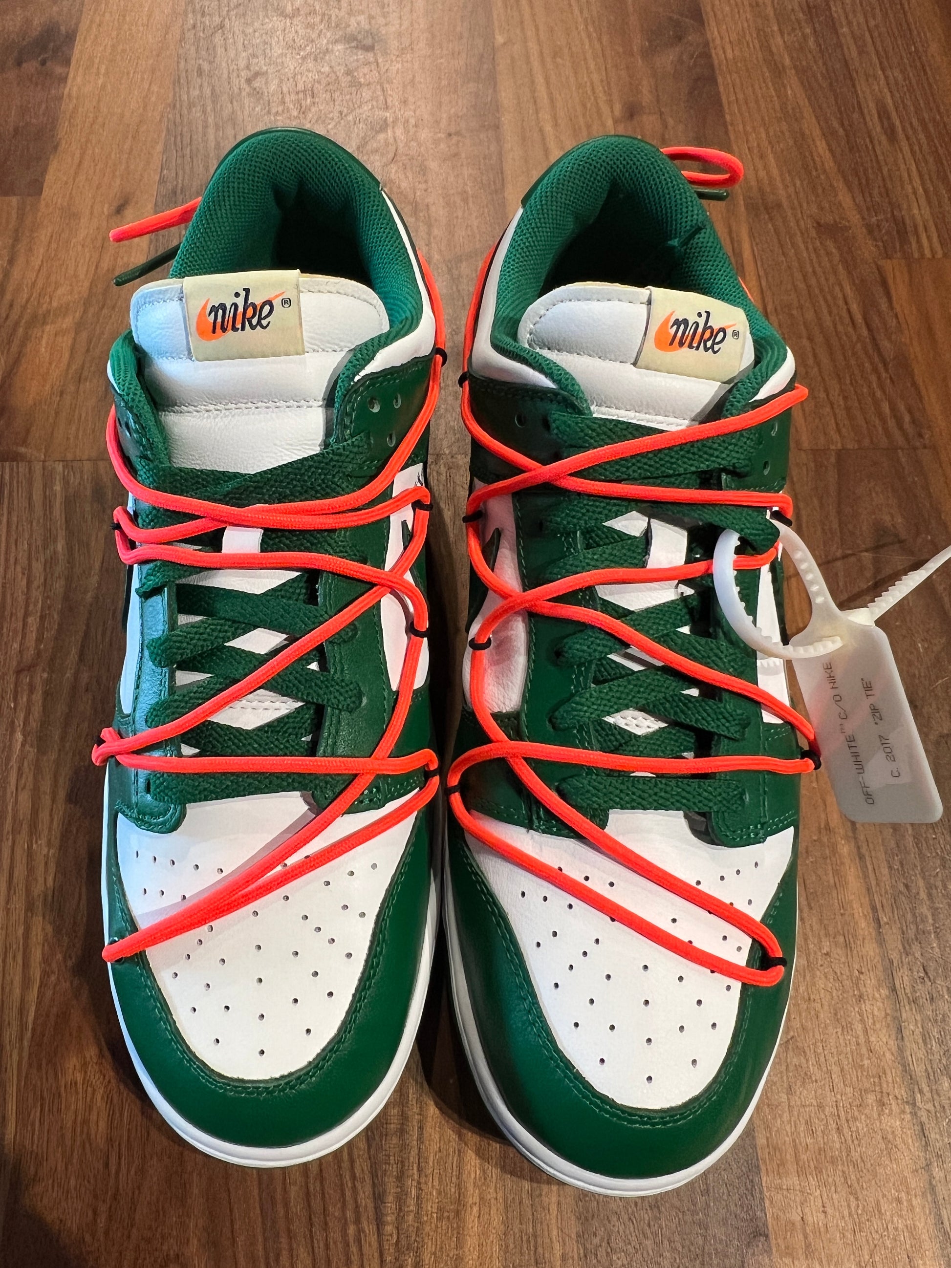 Nike dunk low off white pine green Size 11.5 USED s10420