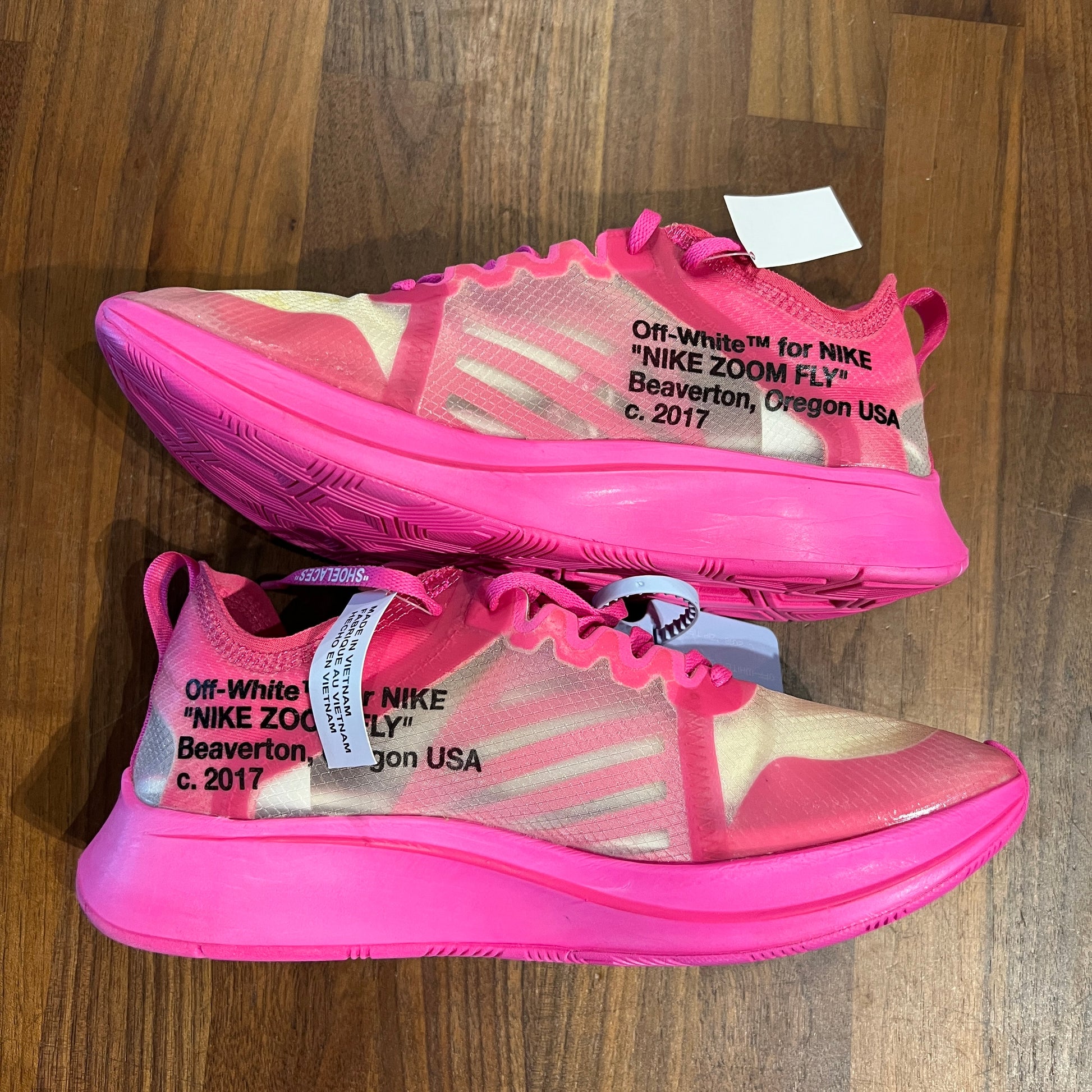 Nike Off White Zoom Fly Size 8.5 NEW s11080