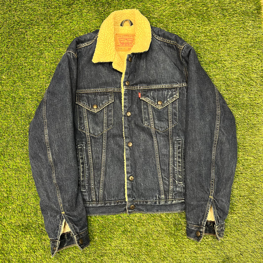 Levis dark blue denim sherpa jacket Size Large USED v12614