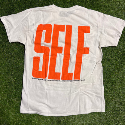 Metro Booming & Bryson Tiller White Tee Size Large USED v1747