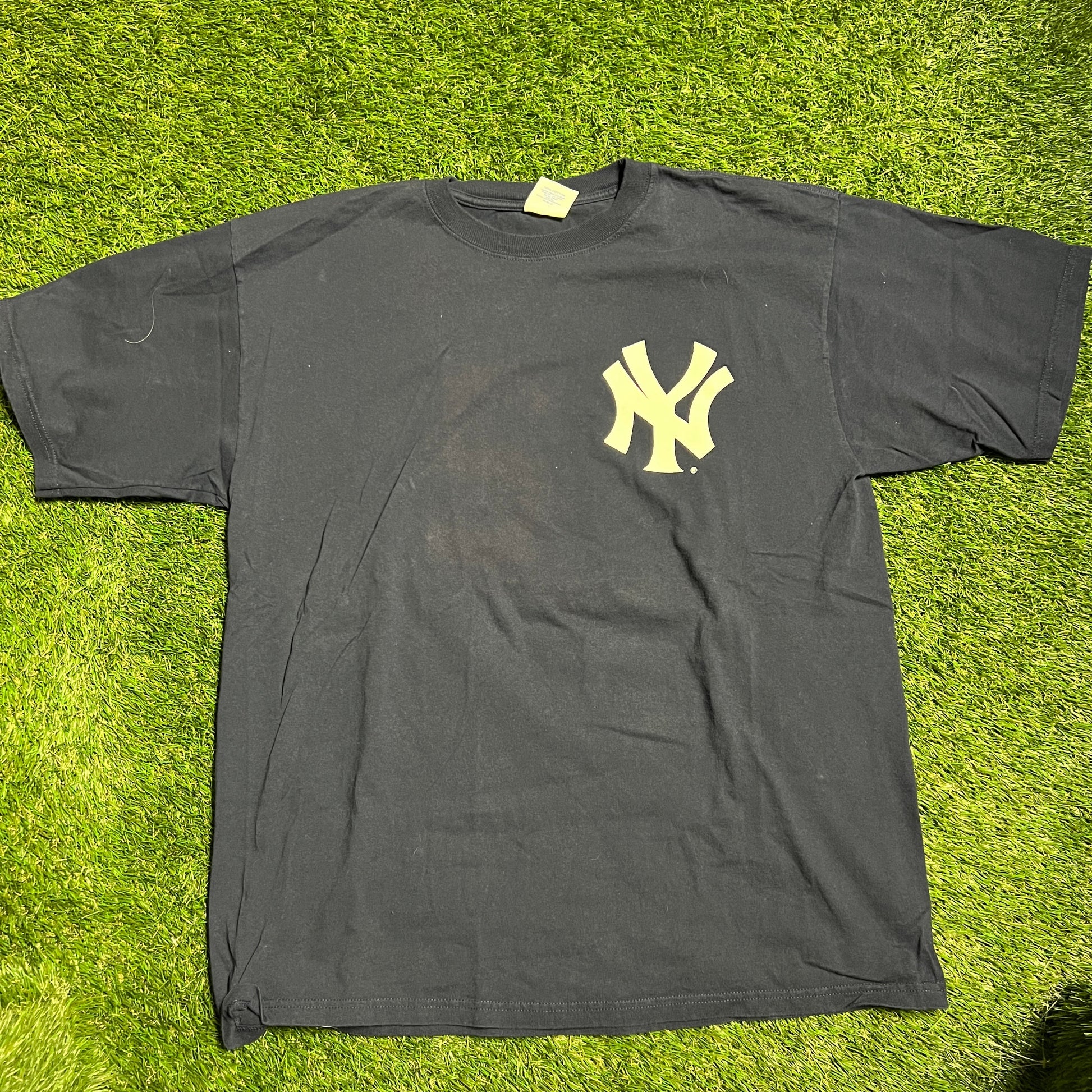 Yankees jeter 2 tee navy majestic tag Size XXL USED v12958