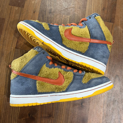 Nike SB dunk high papa bear Size 9 USED NO BOX s12025