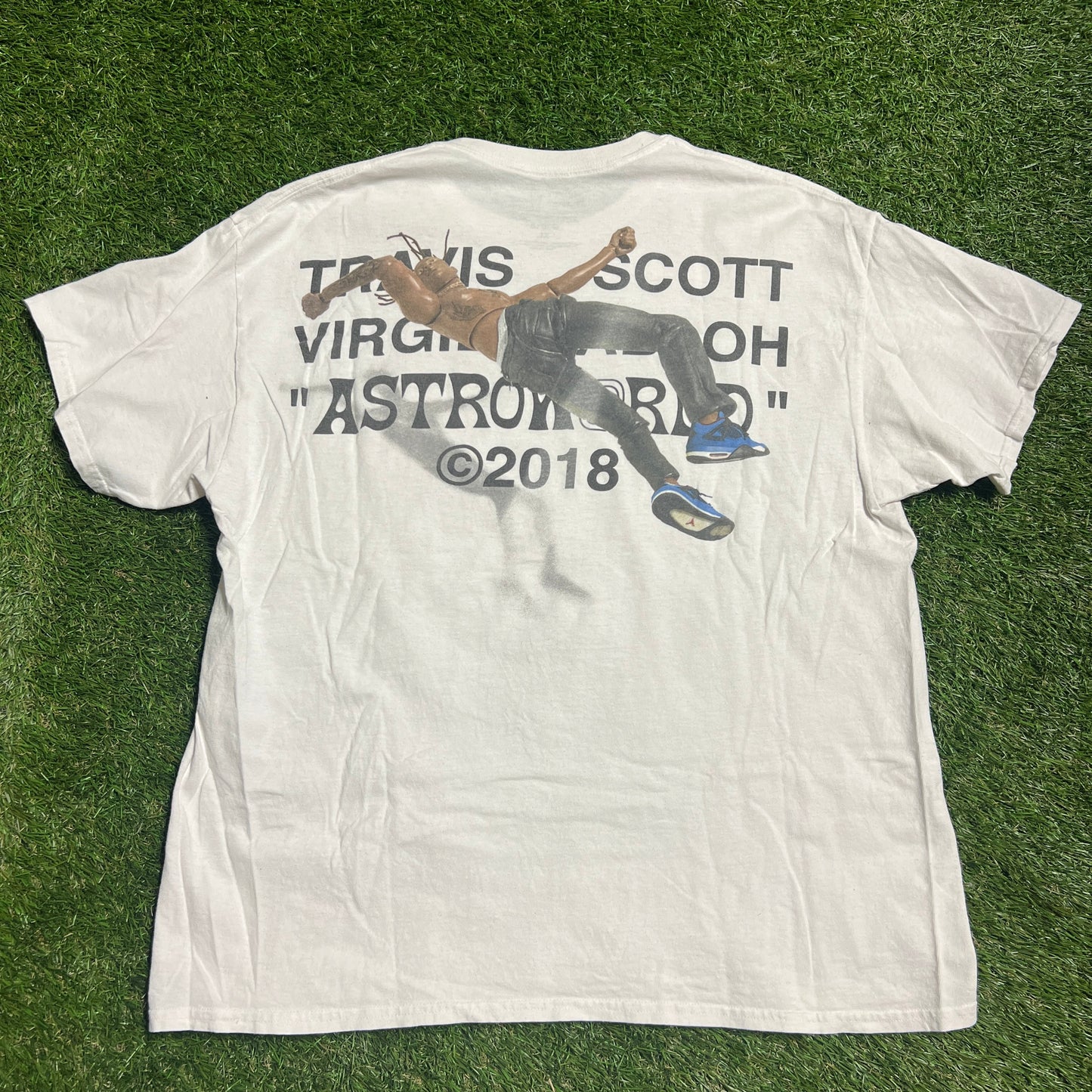 Travis Scott Virgil Abloh Astroworld Pocket Tee White Travis Action Figure Size XL USED x9840