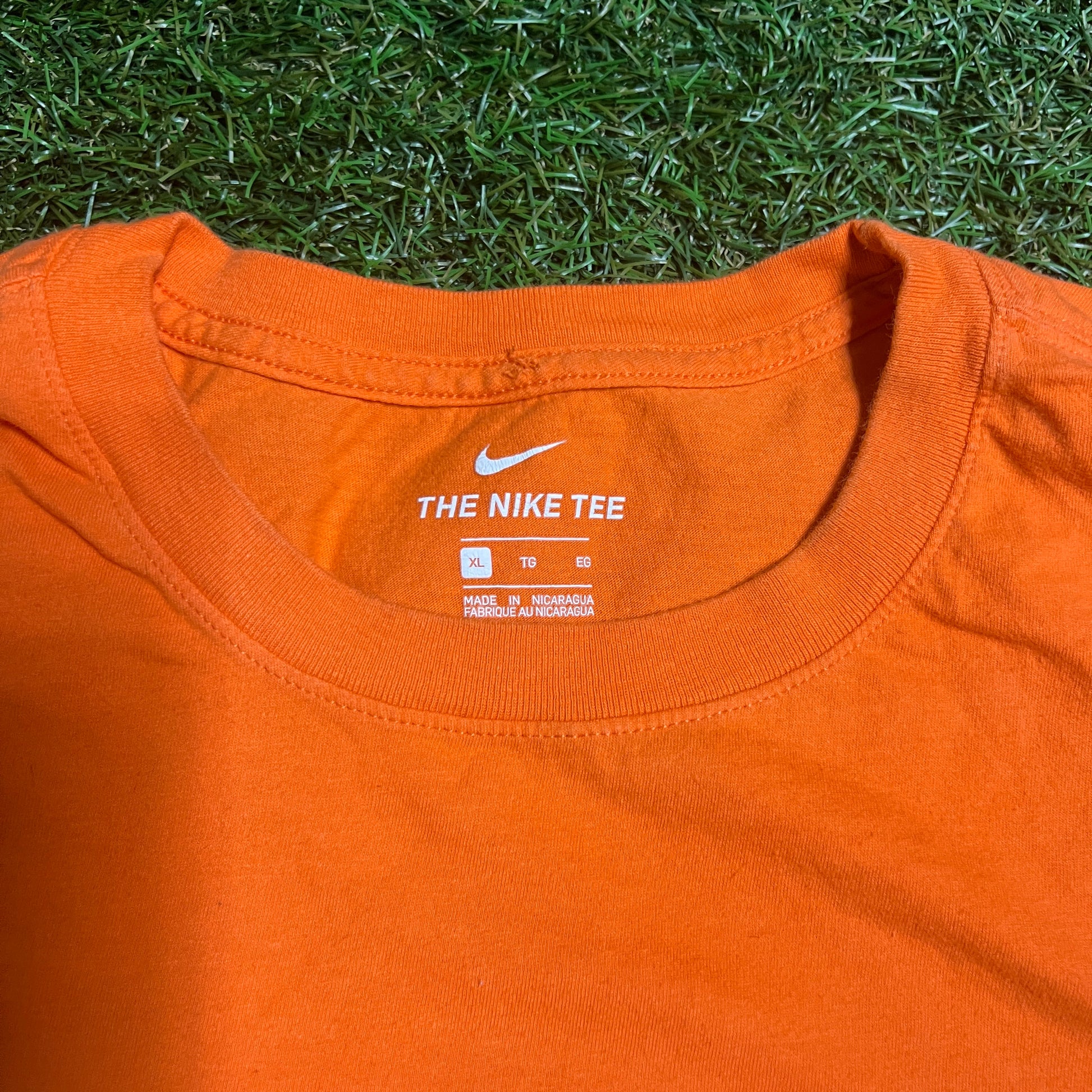 Nike Big Check Orange Tee Size XL USED v13139