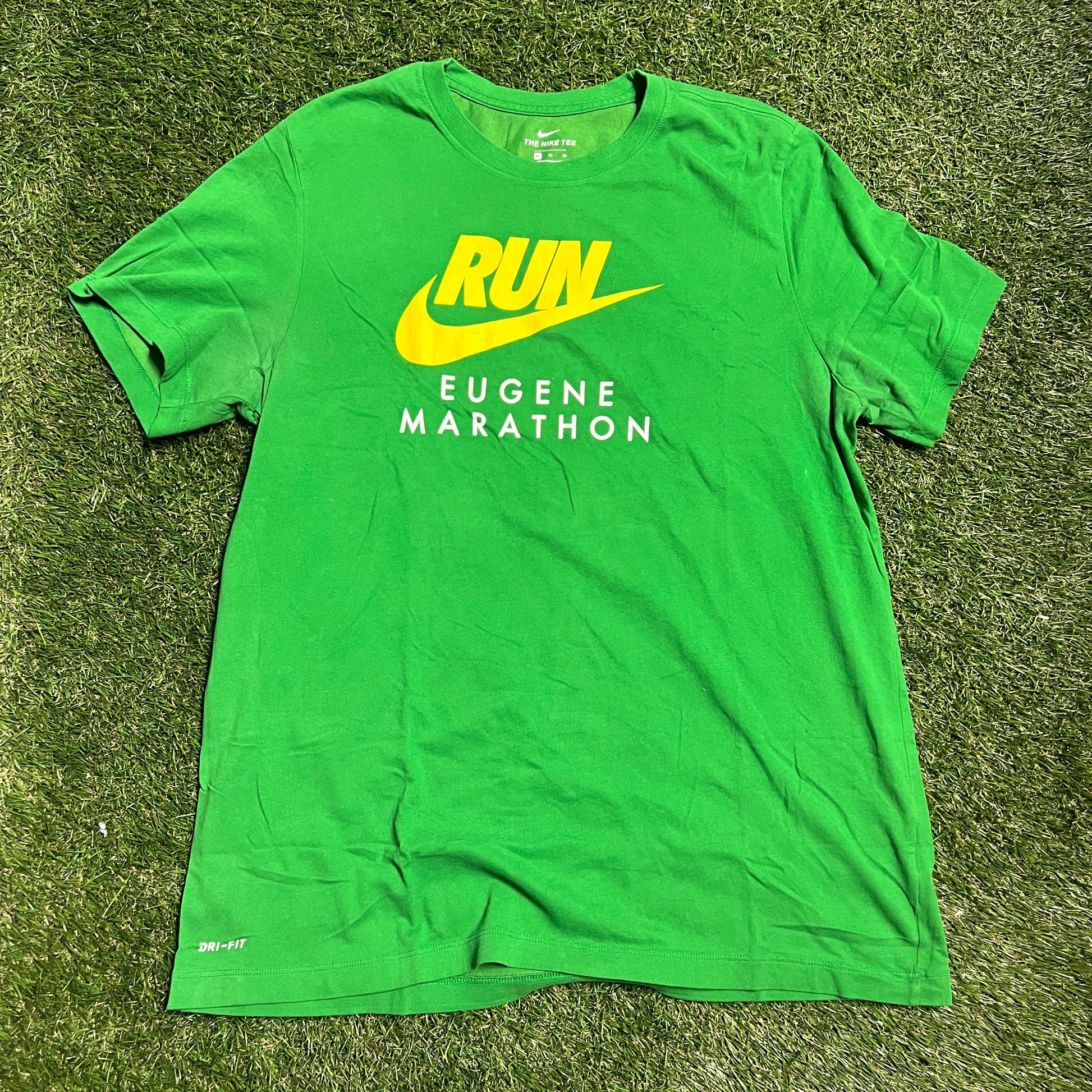 Nike Eugene Marathon Green Tee Size XL USED v13136
