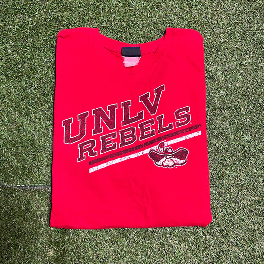 UNLV Rebels Football Team Red Tee Size XL USED v13640