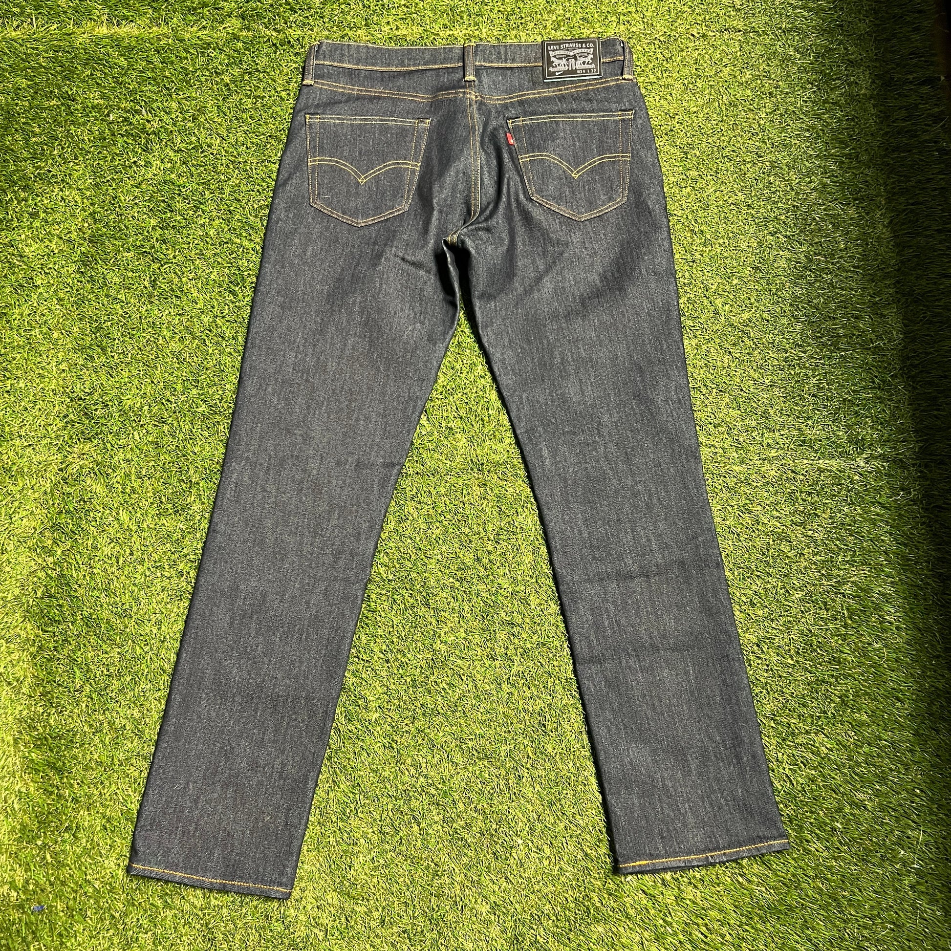 Nike SB x Levis Blue Jeans Size 34x32 NEW v13800
