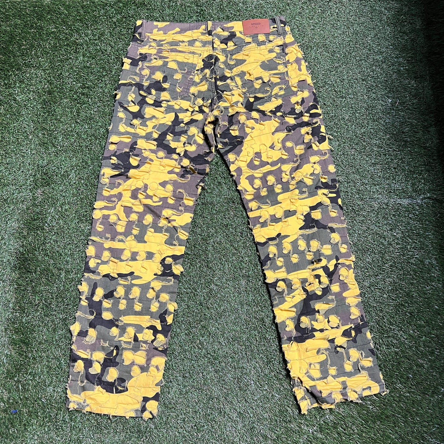 Supreme Griffin 5-Pocket Jean Yellow Camo Size 32 USED x11018