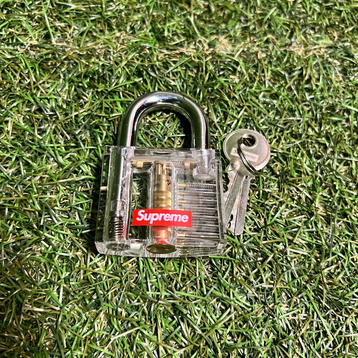 Supreme Transparent Lock NEW x11076