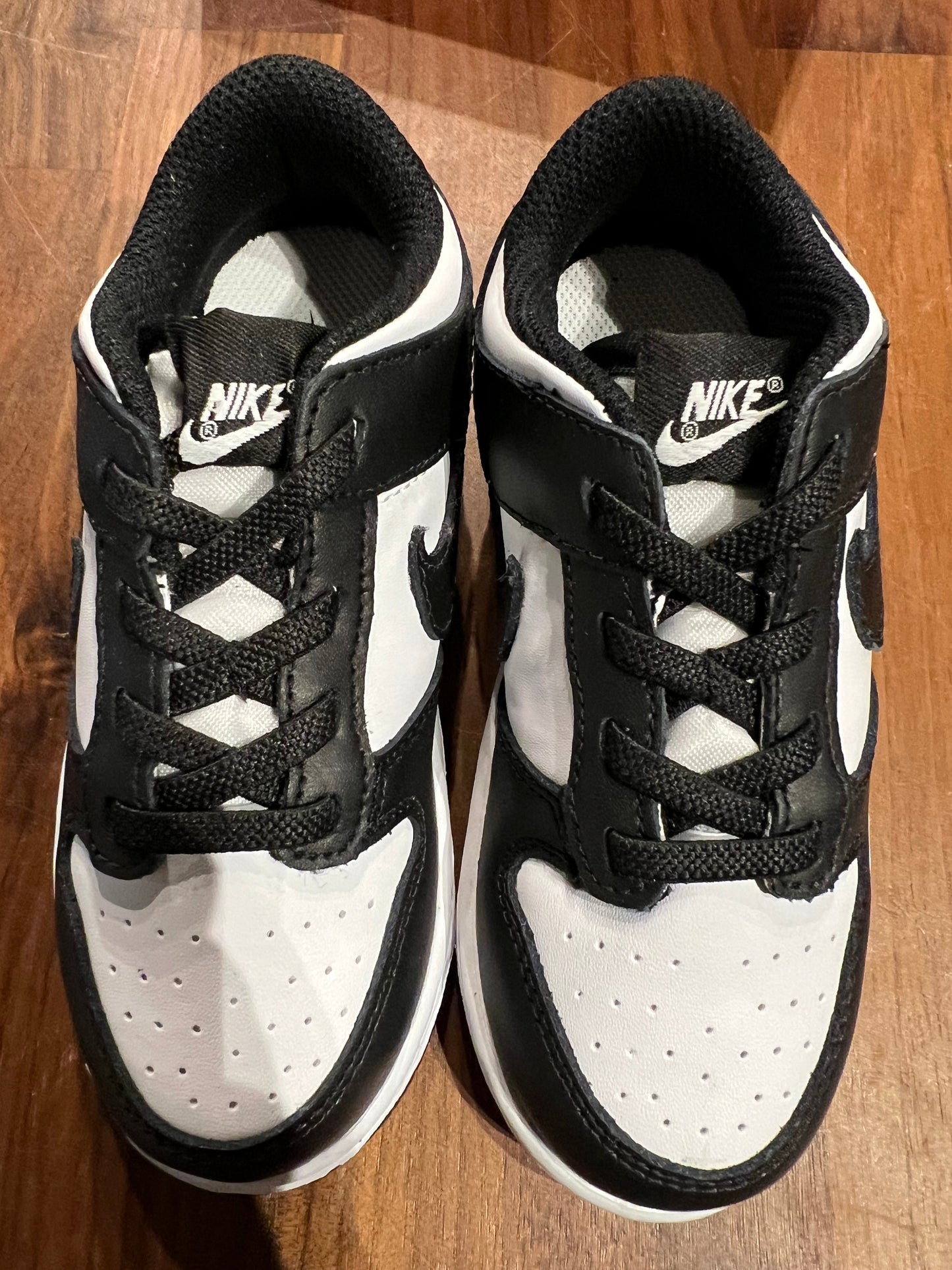 Nike Dunk Low Panda Kids Size 7c NEW